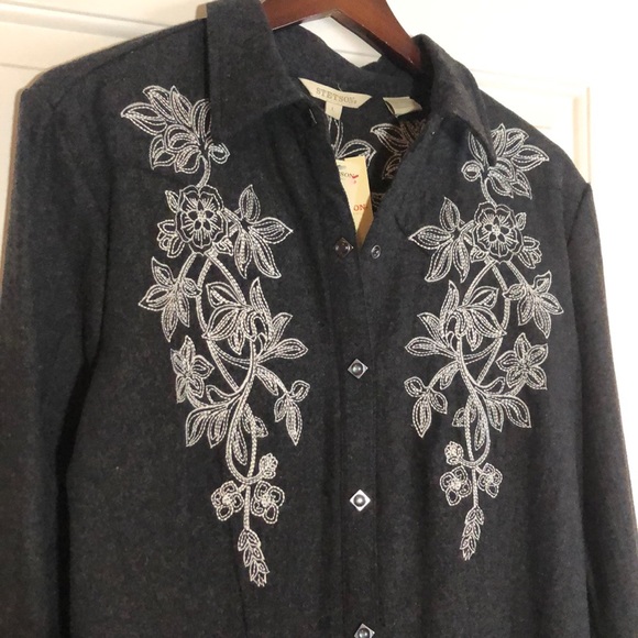 Stetson Wool Women’s Embroidered Top - Picture 4 of 13